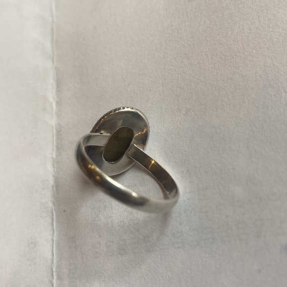Silver and Labradorite ring - Picture 7 of 7